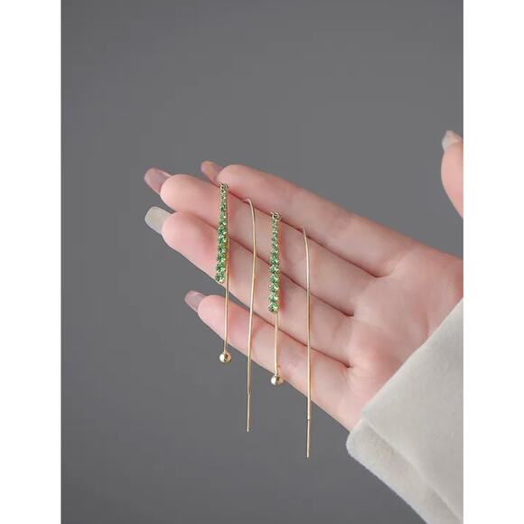 Boutique Simple Green Crystals on Chain Dangle Earrings NEW Minimal Dainty Gift - Picture 4 of 4